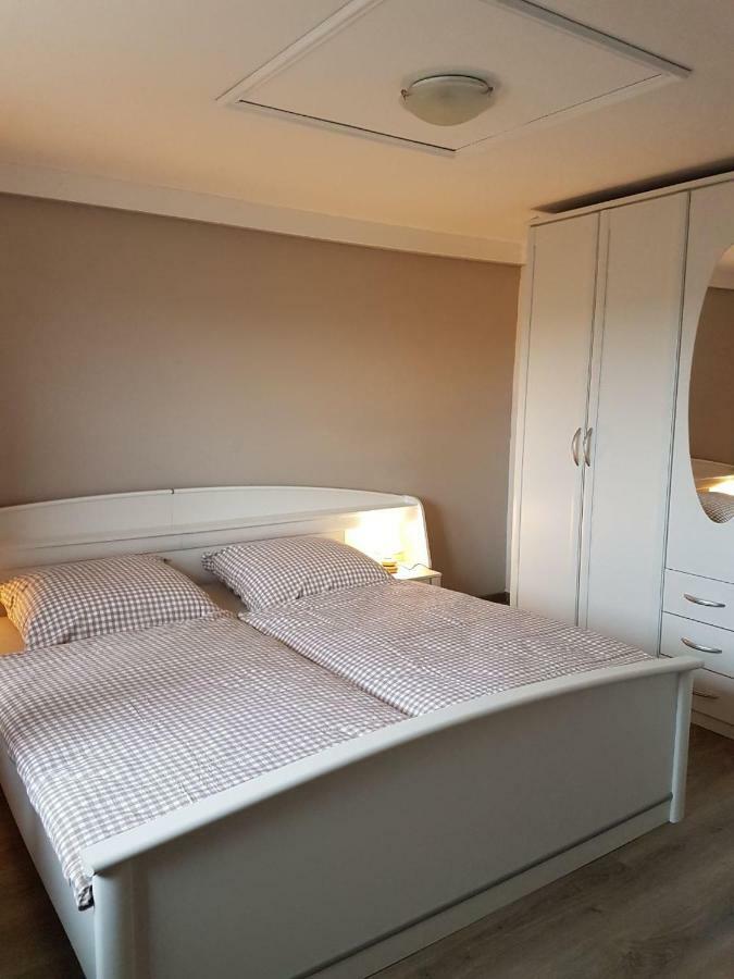 Ferienwohnung Eifelliebe Udler Екстер'єр фото