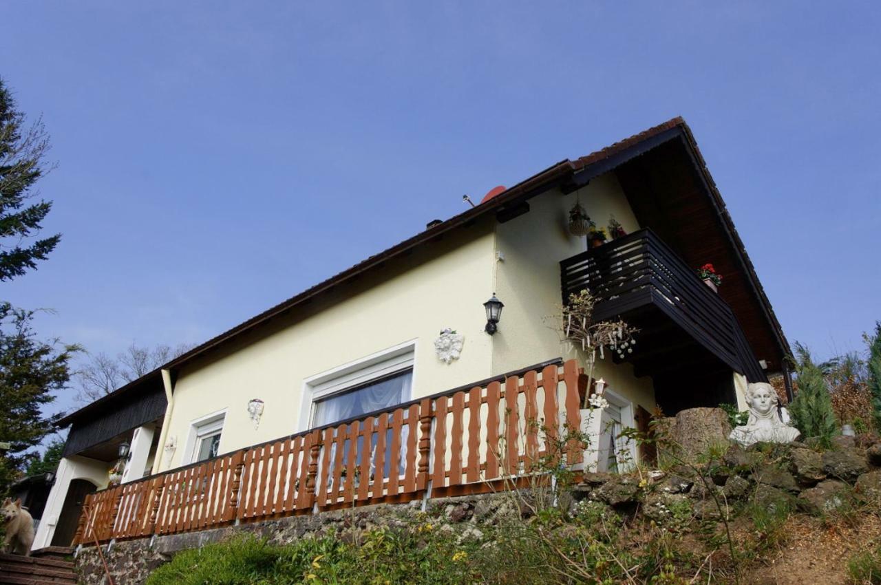 Ferienwohnung Eifelliebe Udler Екстер'єр фото
